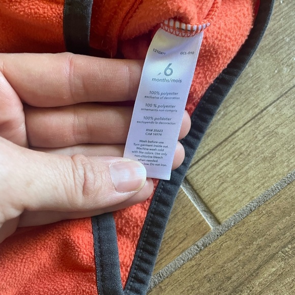 Carter's Orange Fleece zip up Vest boys 6 months - Picture 5 of 6